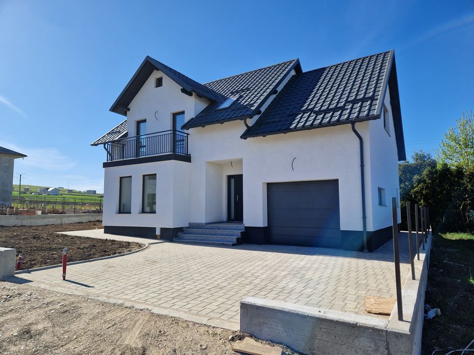Case si duplexuri de vanzare