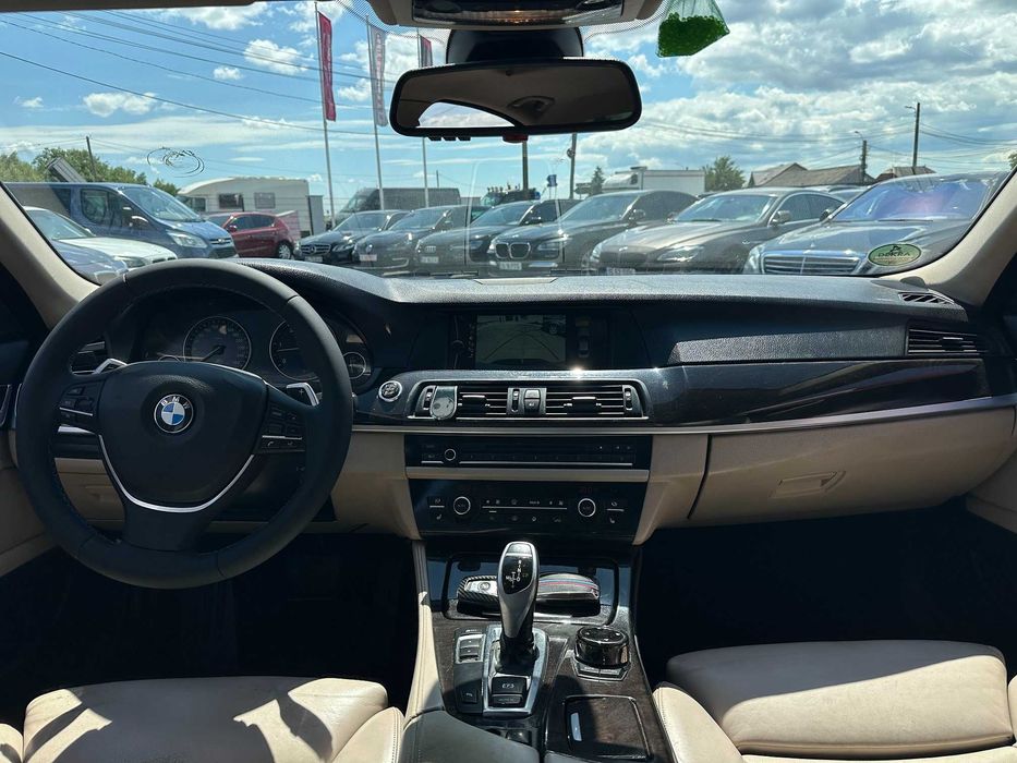BMW 530 diesel F10 2011 pachet M trapa head-up accept variante !