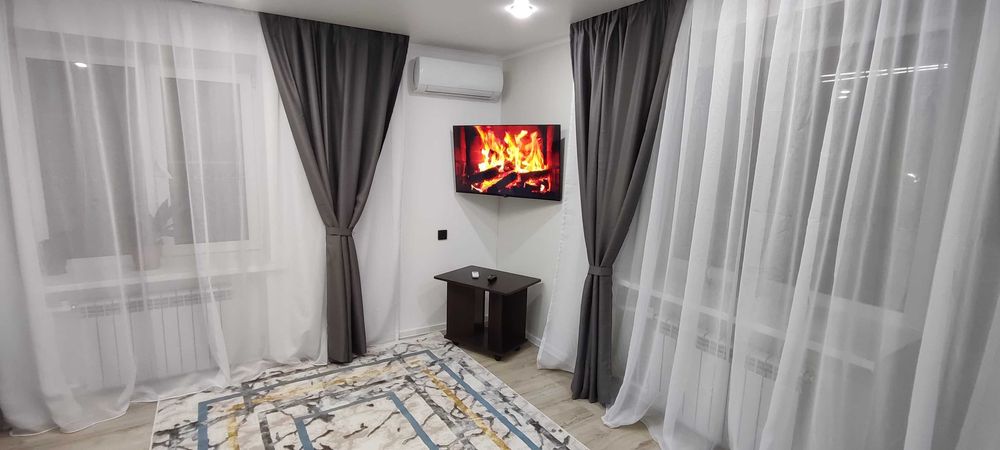 Школьник/VIP/SMART TV/Комфорт/ Сутки/Часы