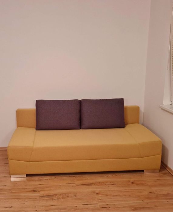 Разтегателен диван двойка