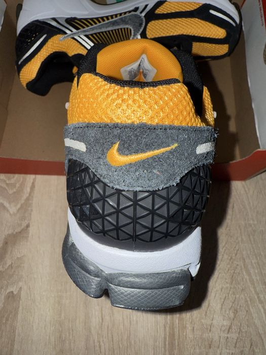 Обувки Nike Air Zoom Vomero 5 ”Sundial” - размер 42.5, 44.5, 45.5