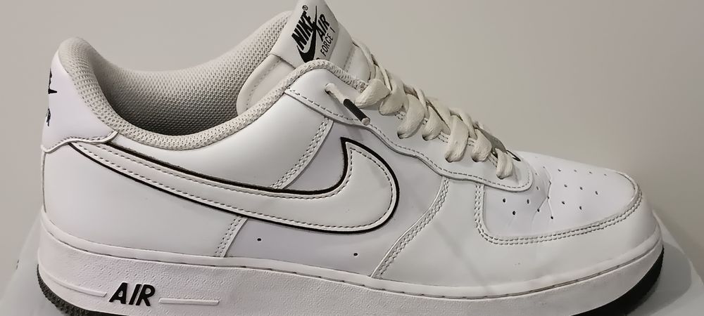 Nike Air Force 1 оригинални  EU46.кожени