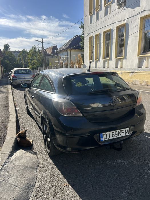 Opel astra h gtc