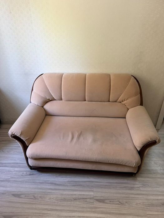 Отличный диван для итерьера