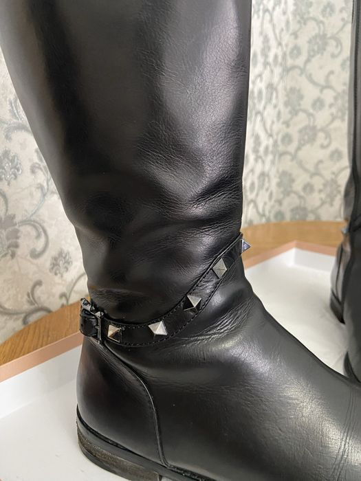 Зимние длинные сапоги