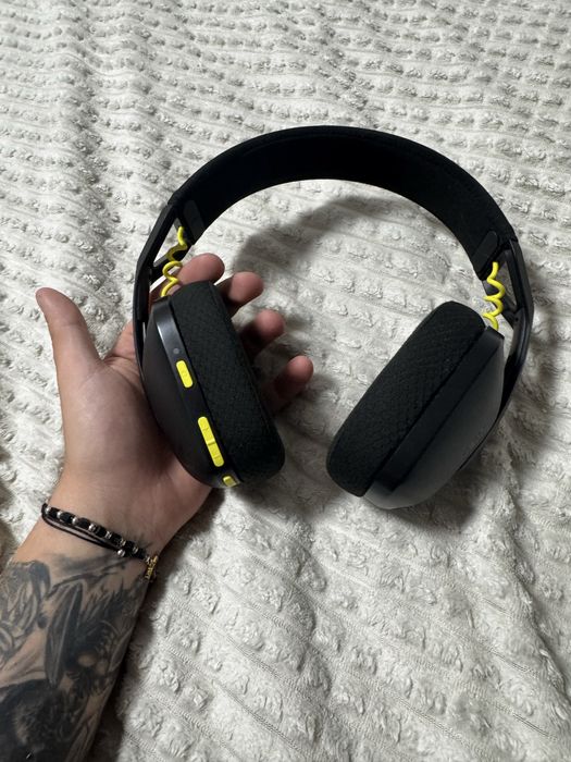 Casti Gaming Logitech G435 - inca in garantie