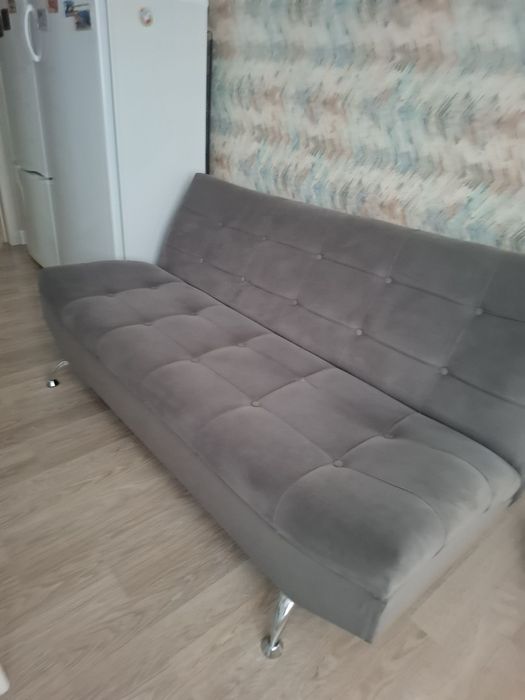 Продается  диван в хорошем состоянии