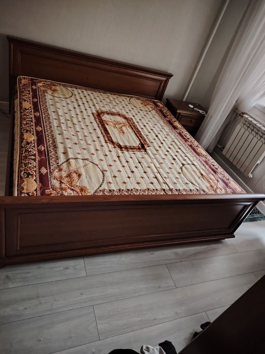 Кровать двухспальная