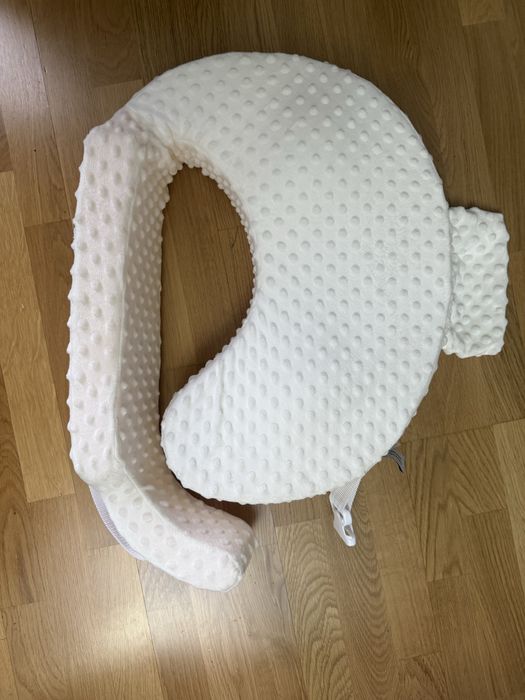 Продам подушку для кормления