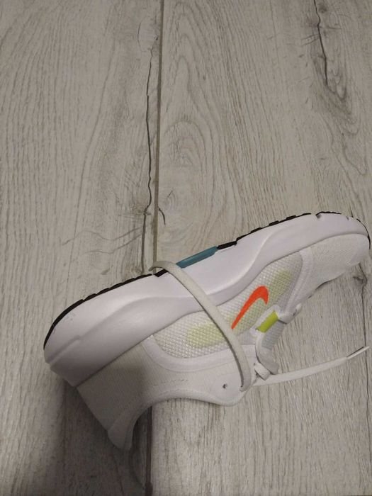 Спортни обувки Nike 38