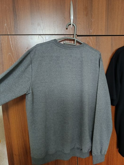 Свитшот новый , размер XL