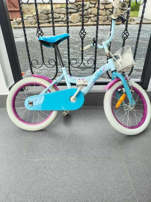 Vând bicicletă copii
