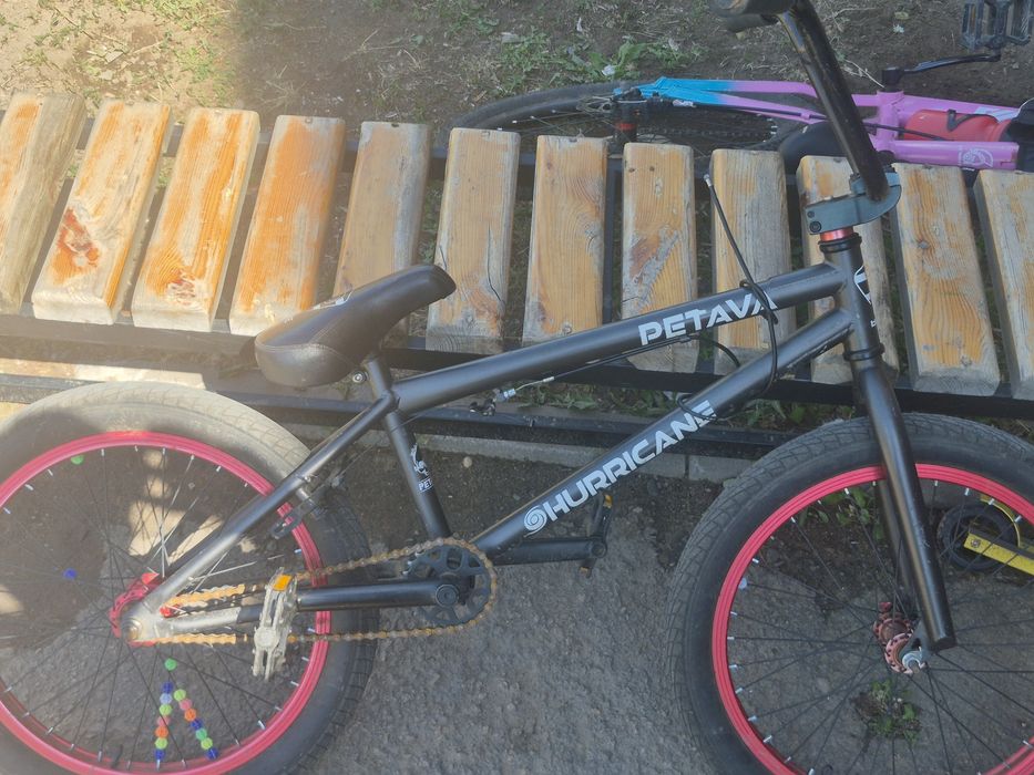 BMX велик для трюков