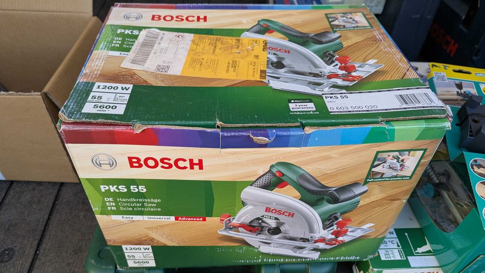 Pachet Scule electrice Bosch si accesorii