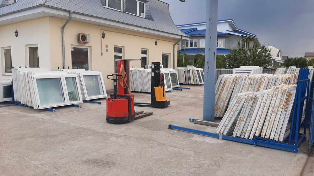 Ferestre și uși termopane sh Buhusi!