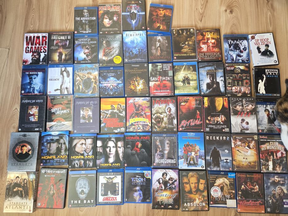 Мега много Blue ray дискове