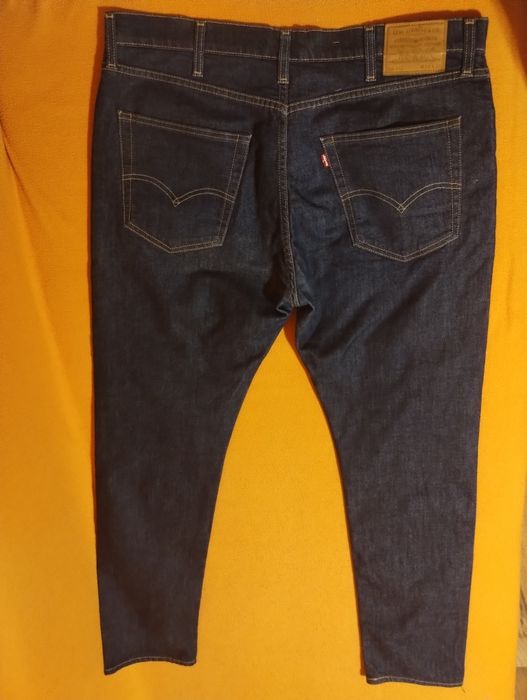 Blugi Levi s 512 noi
