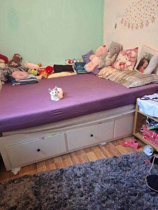 Pat confortabil ce se face si de o persoana chiar si de doua persoane.