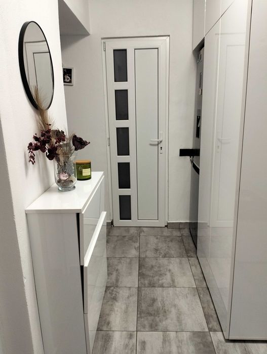 Vand apartament cu 3 camere in Gheorgheni, etajul 1