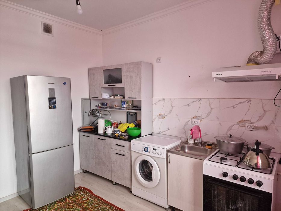 Срочно квартира сотилади