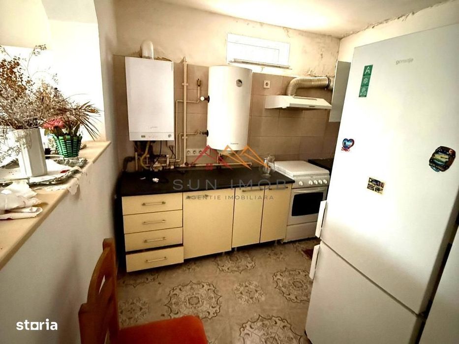 Vila 7 camere, an 1984, garaj, terasa, teren 604 m2, Poiana Campina,PH