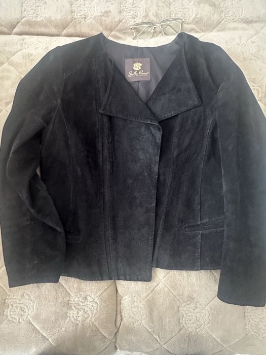 Продам Замшевую куртку размер 44