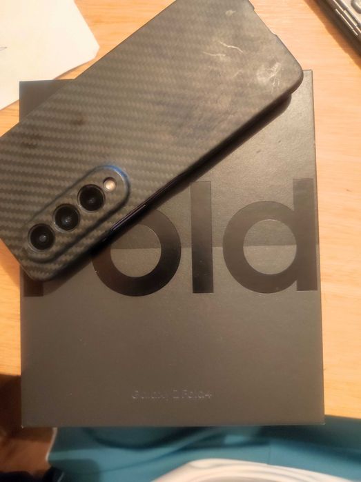 Samsung z fold 4