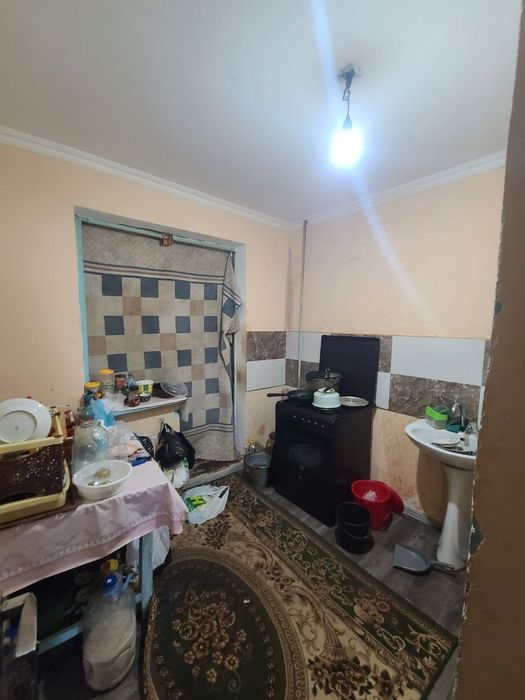 Срочно продаётся 3 комнатная квартира в городе Чирчике