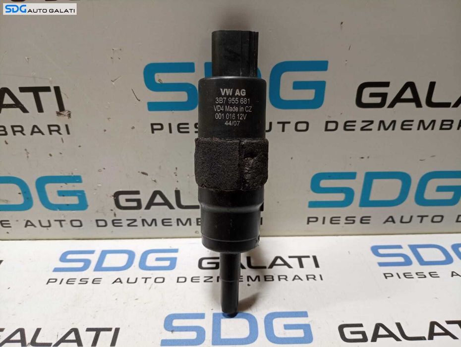 Pompa Pompita Spalator Far Faruri Volkswagen Golf 6 2008 - 2013 Cod 3B7955681 [M5476]