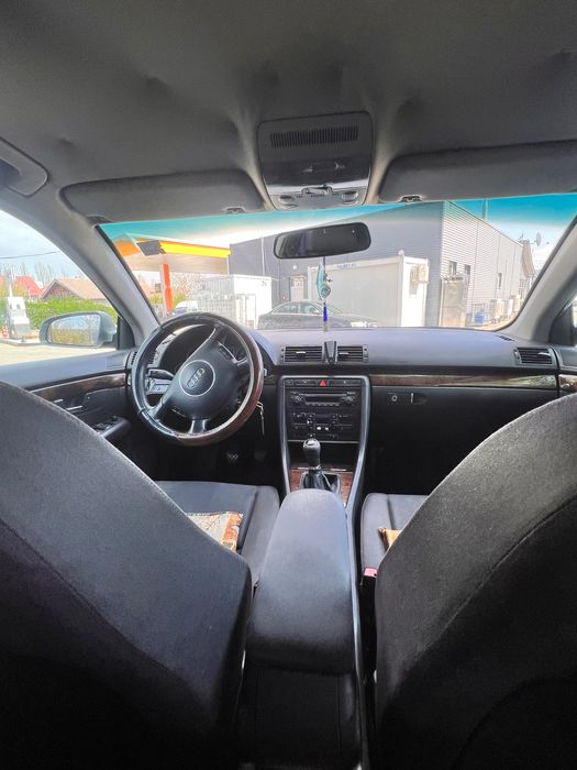 Mașină Audi A4 2003