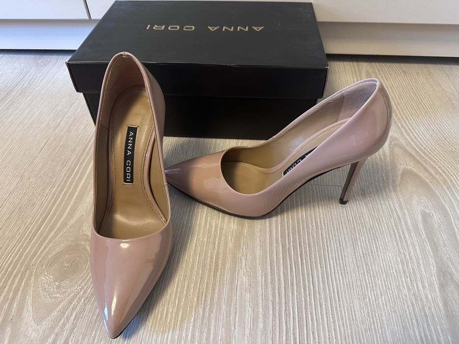 Pantofi Anna Cori , marimea 37, piele lacuita