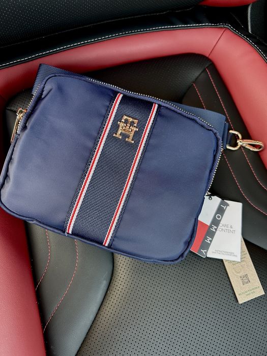 Продам сумочку Tommy Hilfiger
