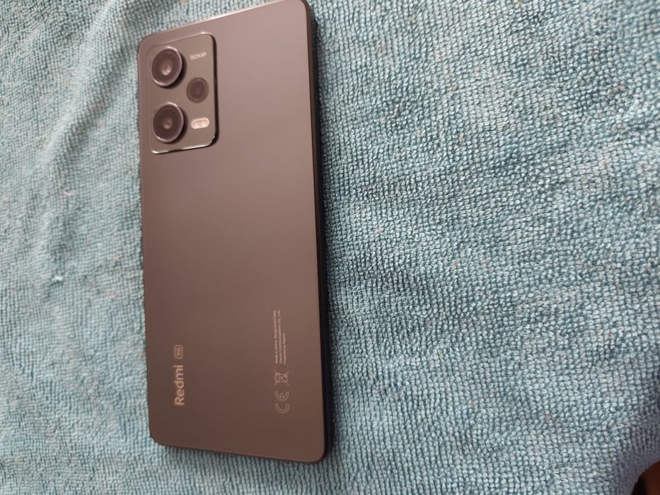 Продавам Редми нот 12 про 5g