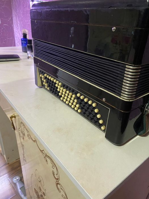 Продам музыкальный  инструмент Тульский