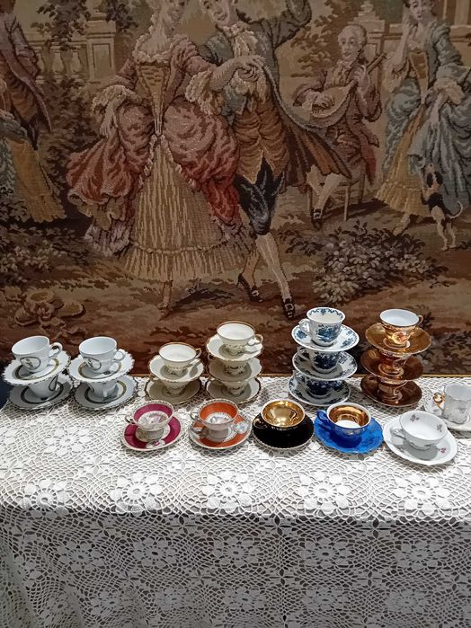 Чинии за стена с маркировка