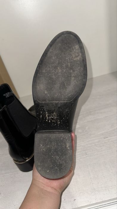 Продам ботильоны Zara