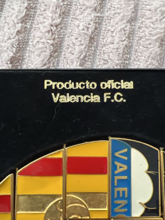 Emblema Placheta Valencia C.F. placata cu aur 24 K