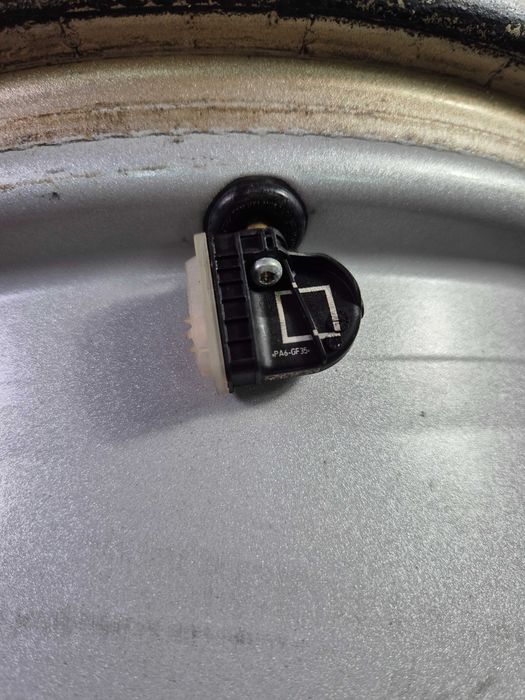 Jante Aliaj 5x108 17'' Ford Focus Mondeo Kuga + Senzori 7.5J ET 52.5