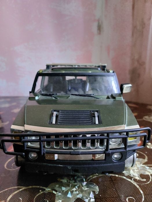 Игрушечная машина пултовая радиоуправляемая без пульта