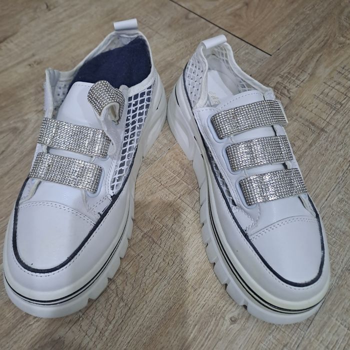 Женский обувь раз 38