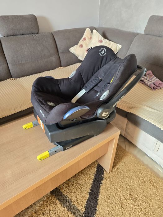 Scaunel auto bebe Maxi Cosi