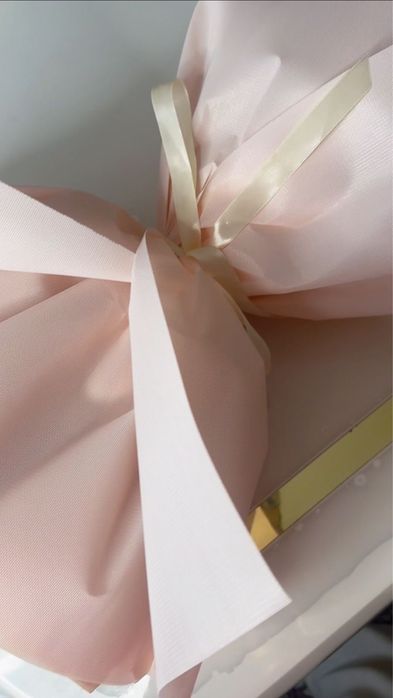 Пионовилные розы свежие