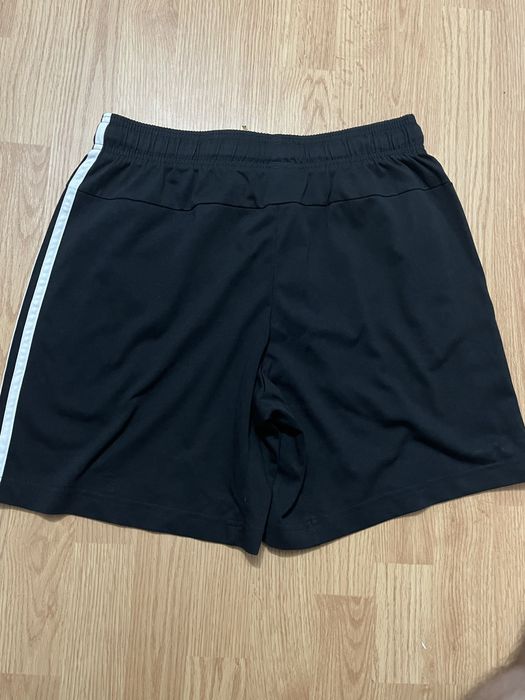 Pantaloni scurti Adidas negri