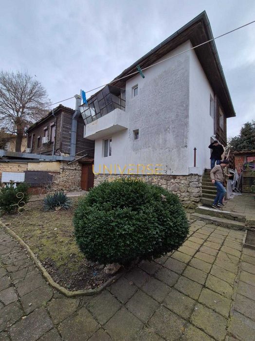 2етажна къща с шест стаи в стария град на Несебър . Готов бизнес #5410