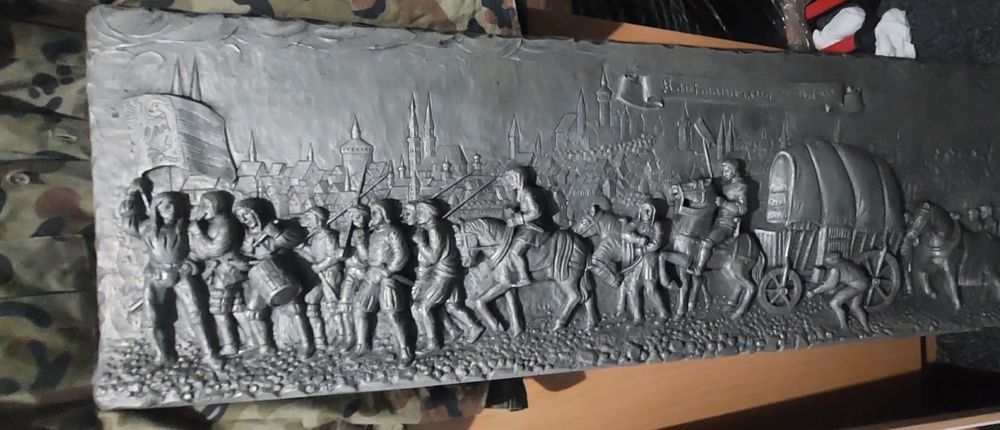 Tablou în relief, stil medieval