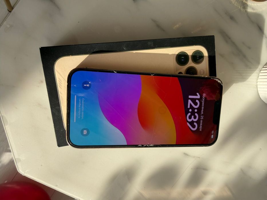 Продам айфон 13 про макс