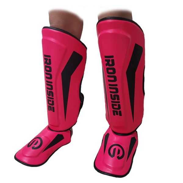 Кожени протектори за крака различни видове