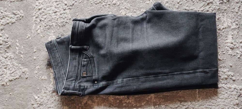 Blugi River Island skinny, măr. 44