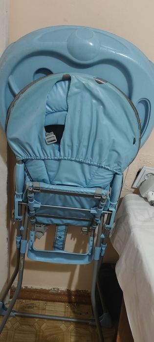 Стульчик для кормления ребенка