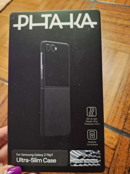 Huse telefon PITAKA si Samsung modele in descriere